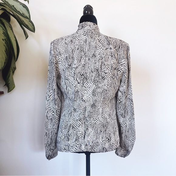 Vintage Barrie Pace Silk Snakeskin Print Women’s Blouse - Size 6 - Picture 2 of 8
